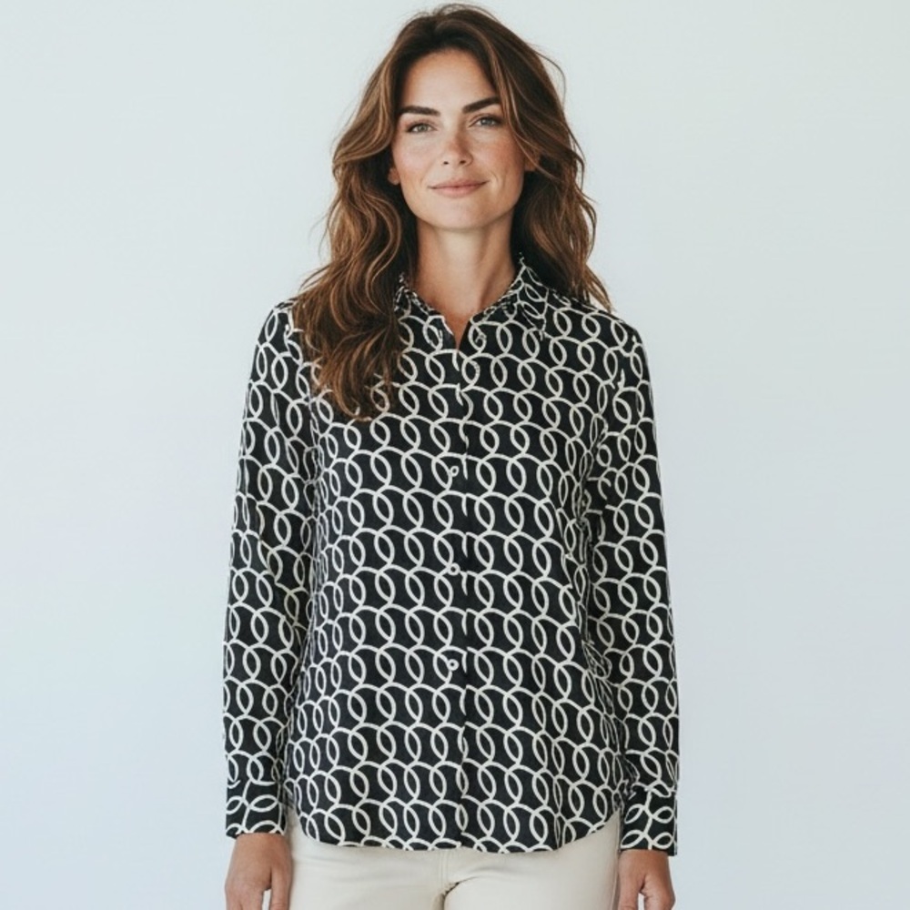Chicos, ladies US size 8, long sleeve, black and white blouse perfect condition